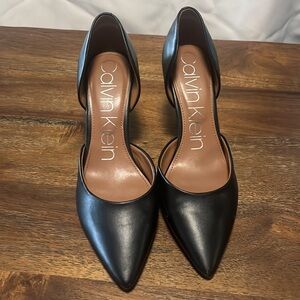 Calvin Klein: Gloria d'Orsay Pump